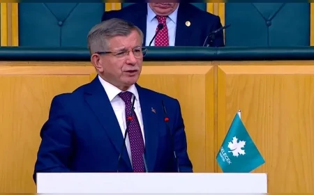 Ahmet Davutoğlu'ndan İsrail'e ve Ankara’ya sert tepki: 'Soykırımcılara işbirlikçilik yapanların iki eli yakanızda olacak'