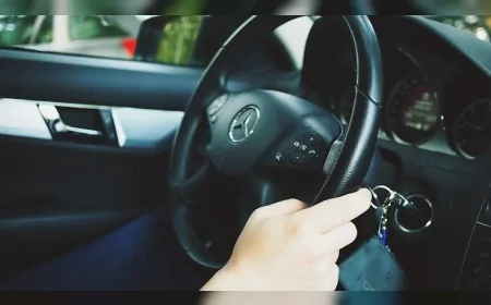 Otomobil Tarihinde İlginç Değişim: Direksiyon Sağdayken Neden Sola Alındı?