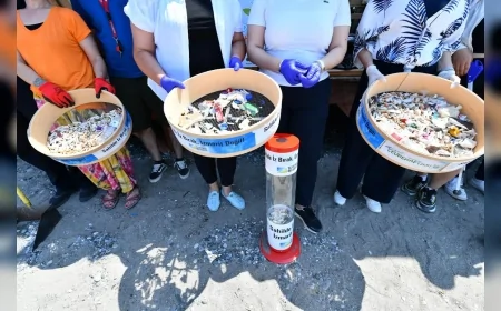 Fethiye Belediyesi, Çevre Haftası’nda “Sahilde İz Bırak, İzmarit Değil!” temalı temizlik etkinliği düzenledi