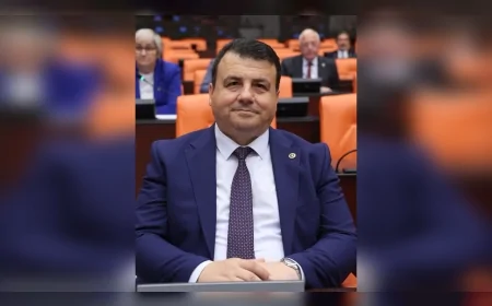 CHP Bursa Milletvekili Hasan Öztürk: 'Bir köy çocuğu sadece saban tutmasın, keman da çalabilsin'