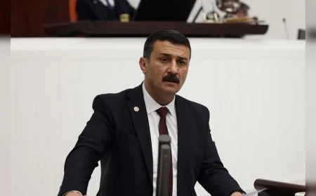 İYİ Parti Bursa Milletvekili Selçuk Türkoğlu: 'Sağlık sisteminde hasta müşteri, hastane ticarethane oldu'