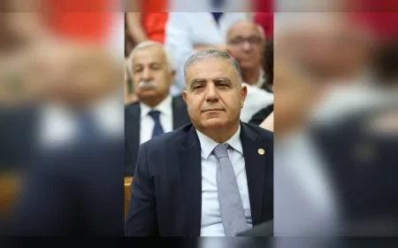 CHP Hatay Milletvekili Mehmet Güzelmansur: 'Yerinde dönüşüm süresi uzatılmıyorsa bu, depremzedeye hibe vermemek demektir'