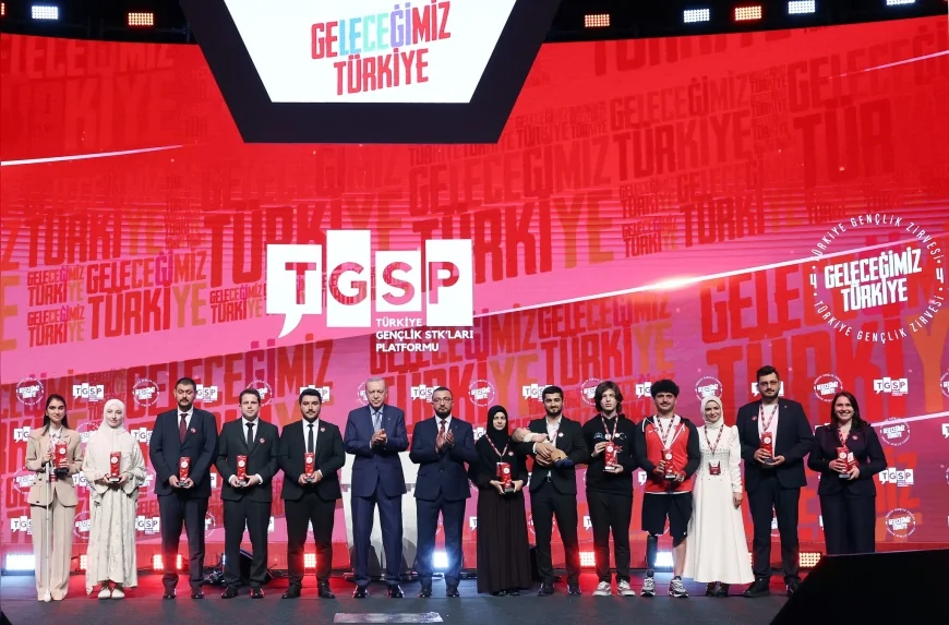 Erdoğan: ‘Terörsüz Türkiye’yi gençlerle birlikte gerçekleştireceğiz’