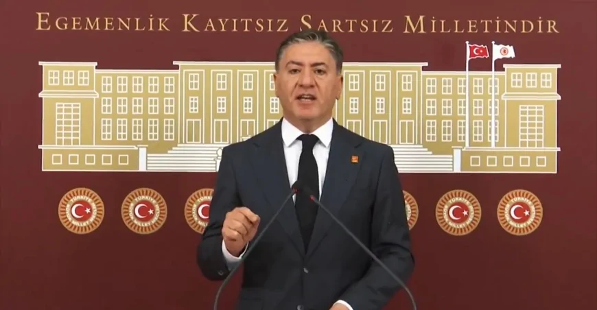 CHP'li Murat Emir'den Sert Mesaj: 'Kasım Seçimi Olmazsa Erdoğan Aday Olamaz, Emri Hak Vakiyle Kalmayı Planlıyor'