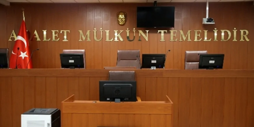 Adaletsizlik beka sorunudur: Eski bakanlar, hukukçular ve akademisyenlerden dikkat çeken bildiri