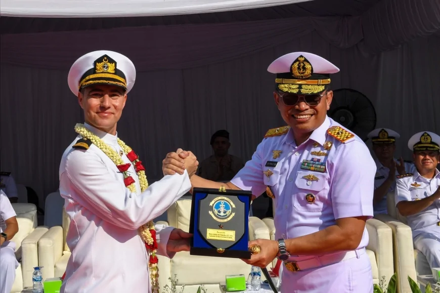TCG BÜYÜKADA, Endonezya’nın Başkenti Cakarta’da Liman Ziyareti Gerçekleştirdi
