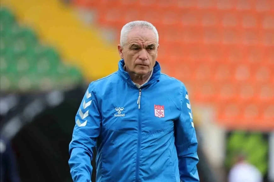 Sivasspor’dan Ayrılan Rıza Çalımbay'dan Duygusal Veda Mesajı: 'Kalbimde Hep Özel Bir Yere Sahip Olacak'