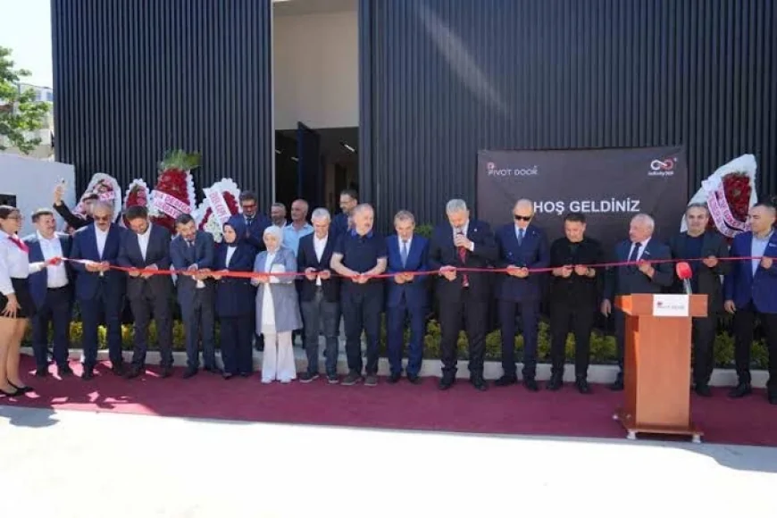 Pivot Door’dan dev atılım: Yapay zekâ destekli kapılarla 35 ülkeye ihracat yapan firma, üretim tesisi, Ar-Ge merkezi ve mağazasını aynı anda açtı