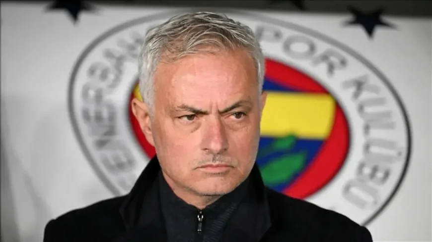 Fenerbahçe Mourinho ile yola devam dedi: Yeni sezonda görevine devam edecek