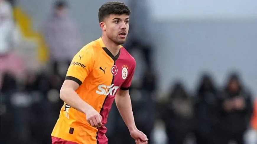 Galatasaray'ın istediği genç yıldız İtalya yolcusu: Uçaktan paylaşılan kare taraftarı şaşırttı