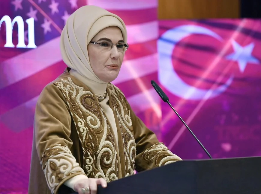 Emine Erdoğan’dan karne mesajı: ‘Çocuklar tatilde ekranlardan değil, deneyimleyerek öğrensin’
