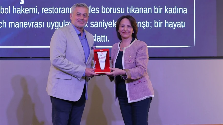 CHP Milletvekili Aliye Timisi Ersever, Merhamet ve Emek Ödül Töreni’nde Konuştu: ‘Merhamet, Artık Lüks Değil; Zarurî Bir İhtiyaçtır’