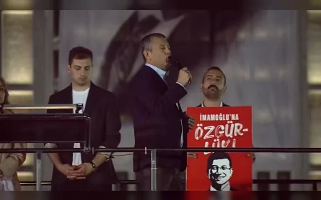 Özgür Özel: "Milletin iradesine vurulan her darbe, halkın direnişiyle geri döner"