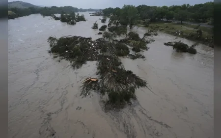 Guadalupe Nehri 45 Dakikada 26 Ayak Yükseldi: 32 Kişi Hayatını Kaybetti, 27 Kayıp
