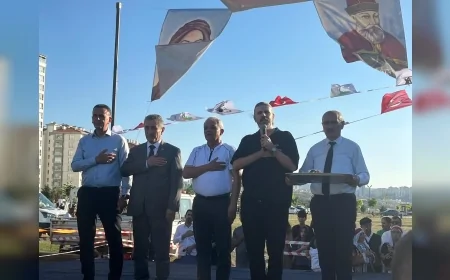 Mamak’ta Muharrem ayı etkinliğinde aşure lokması paylaşıldı