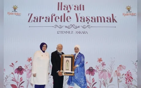 Emine Erdoğan: “Hayatı Zarafetle Yaşamak programında kadın milletvekilleriyle buluştuk”