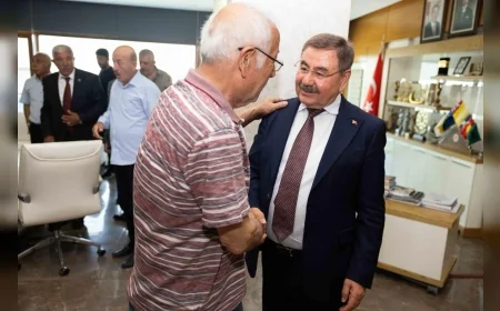 Yakup Odabaşı Kurban Bayramı sonrası personel ve vatandaşlarla bir araya geldi