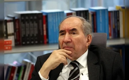 Altan Öymen yaşamını yitirdi, gazetecilikten siyasete uzanan kariyeriyle hafızalarda yer etti