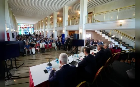 İBB Yöneticileri Saraçhane'de Konuştu: “Millete Hizmet Etmek Suçsa, Suçluyuz”