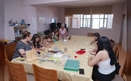 Ayvalık’ta çocuklar takı atölyesinde yaratıcılıklarını konuşturdu