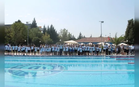 Ege Üniversitesi Yüzme Havuzu yıl boyu süren eğitimleriyle her yaştan bireye hizmet veriyor