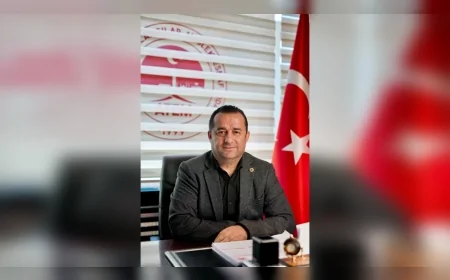 Hakan Akçam: “Barınma krizi gençlerin hayallerini tehdit ediyor, çözüm için elimizi taşın altına koyduk”