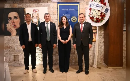 Kuşadası’nda Lozan Antlaşması konuşuldu: “Lozan bir kurucu anlatıdır” vurgusu öne çıktı