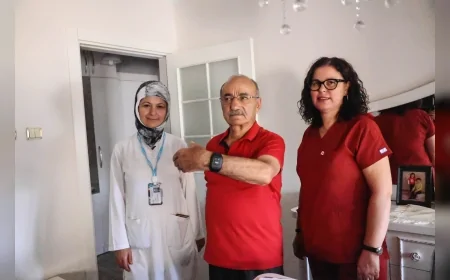 Çankaya’da Alzheimer ve Parkinson hastalarına dijital takip cihazı dağıtımı başladı