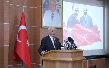 Prof. Dr. Mehmet Haberal: “Cumhuriyetin tapusu Lozan’dır, gençler bu bilinçle yetişmeli”