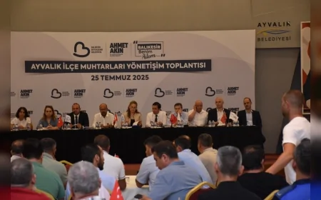 Balıkesir Büyükşehir Belediyesi, Ayvalık’ta muhtarlarla mahalle sorunlarını masaya yatırdı