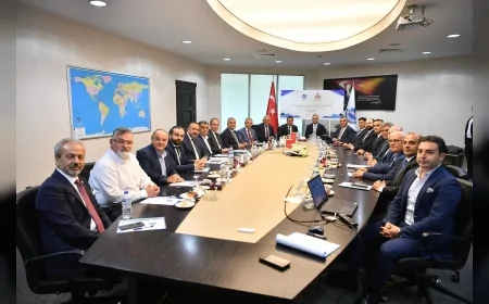 Başkan Memduh Büyükkılıç, Merkez Bankası Başkanı ile Kayseri’de iş dünyasına yönelik programlara katıldı