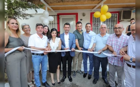 Bayraklı Belediyesi’nden Genç Çiftlere Destek: Ücretsiz Gelinlik ve Damatlık Evi Açıldı!