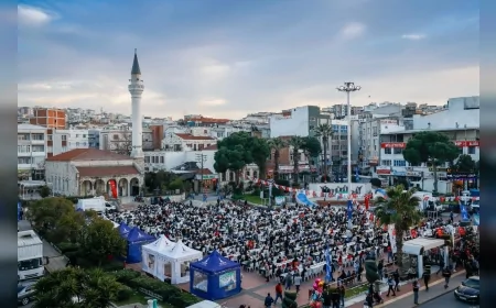 Aliağa Demokrasi Meydanı 2026’da baştan sona yenilenecek: Tarihi ve yeşil doku ön planda olacak