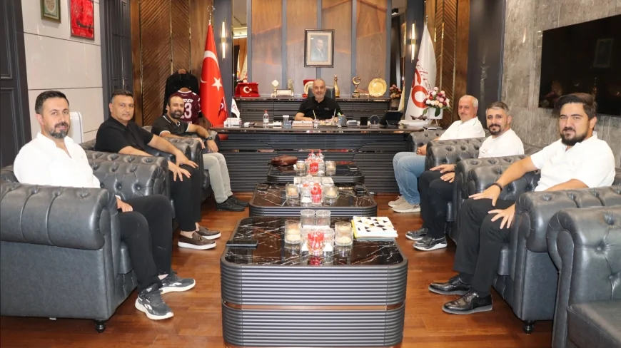 Elazığ’da Harita Mühendisleri Ortak Anonim Şirket Kurarak Ticaret ve Sanayi Odası Başkanı İdris Alan’ı Ziyaret Etti