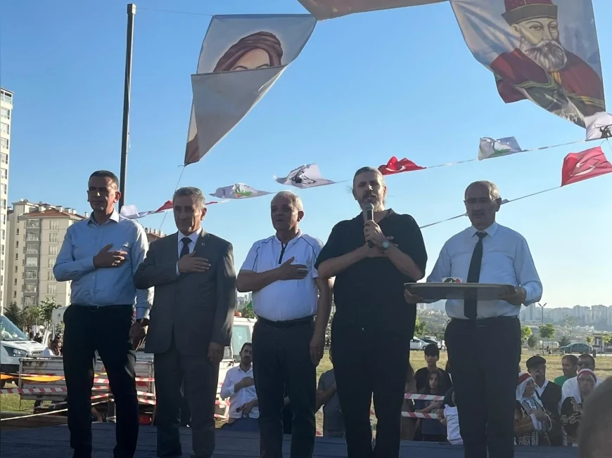 Mamak’ta Muharrem ayı etkinliğinde aşure lokması paylaşıldı