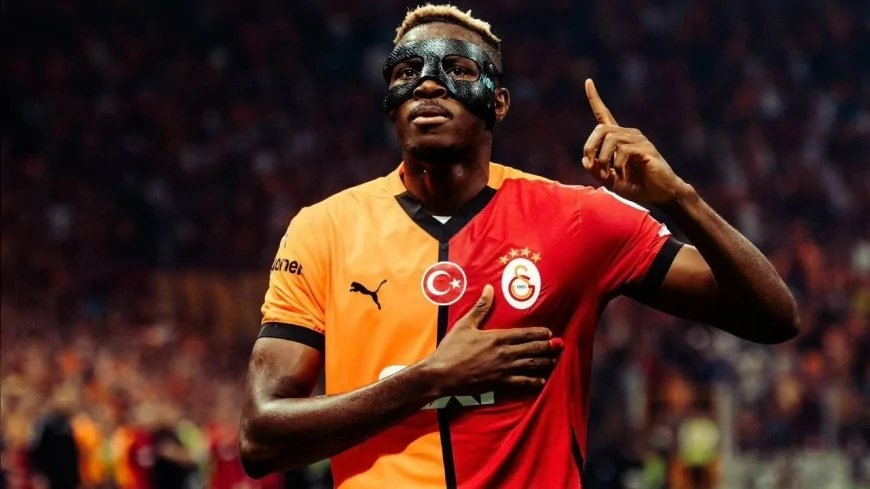 Victor Osimhen Galatasaray'ı seçtiğini iletti, Napoli ile görüşmeler tıkandı