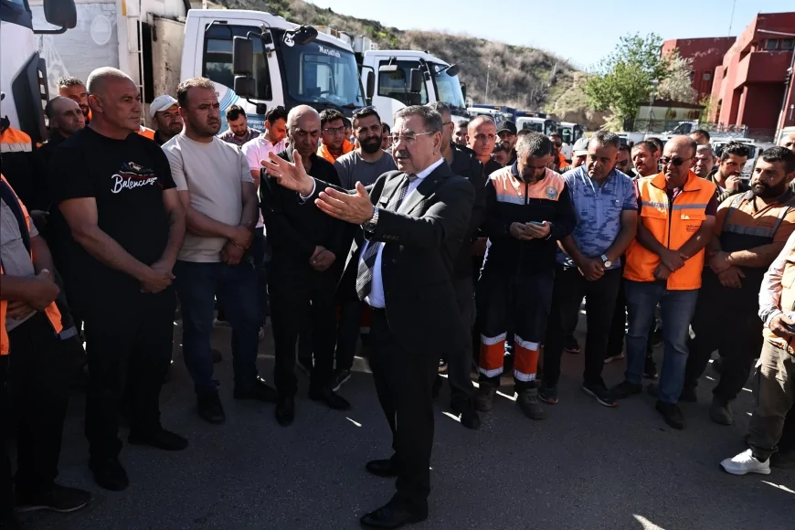 Yakup Odabaşı belediye personeline 5 bin TL bayram ikramiyesi ve kadro sözü verdi