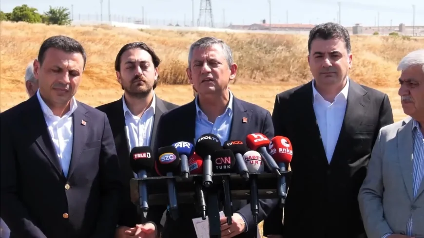 Özgür Özel: "Ekrem İmamoğlu'na Siyasi Yasak Girişimi Başarısız Oldu"
