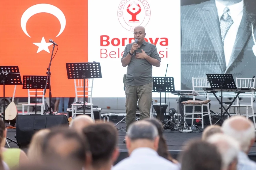 Ömer Eşki: "İstanbul’daki Abide-i Hürriyet zincirlendi ama tarihe zincir vurulamaz"