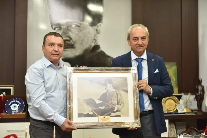 Kepez Belediyesi’nden gazetecilere sağlık desteği ve yaşam kolaylığı: “Bayram değil, mücadele günü”