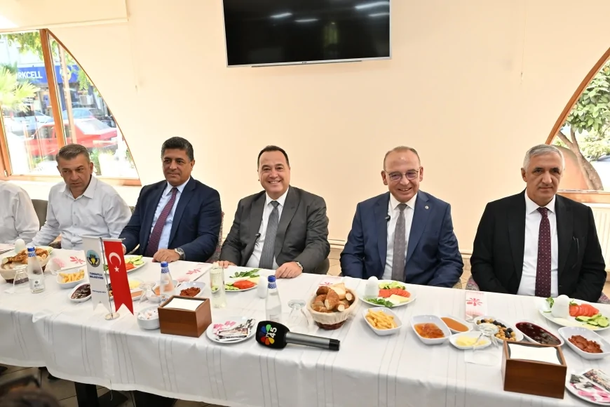 Besim Dutlulu: “Siyasi ayrım yapmadan Manisa’nın her köşesine hizmet götüreceğiz”