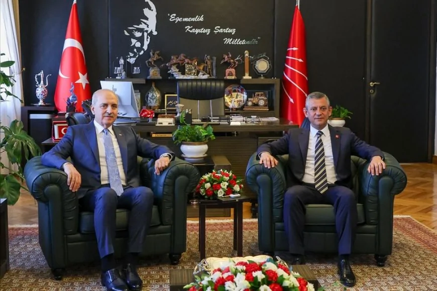 CHP Genel Başkanı Özgür Özel, TBMM Başkanı Numan Kurtulmuş ile Meclis'te Görüştü