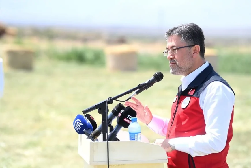 İbrahim Yumaklı: "Bugün 73 yangınla mücadele edildi, sıcaklık rekorları kırılıyor"