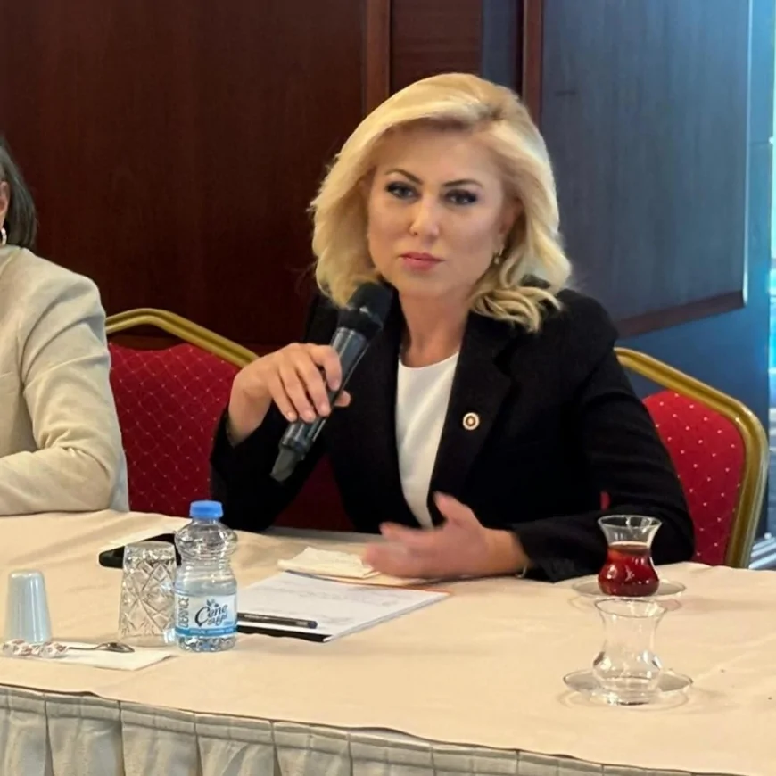 AK Partili Şebnem Bursalı: “Çeşme’deki su kesintisi beceriksizliğin sonucudur”
