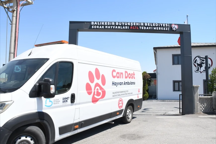 Balıkesir Büyükşehir Belediye Başkanı Ahmet Akın: “Bursa’daki yangında hem doğaya hem de can dostlara sahip çıkıyoruz”
