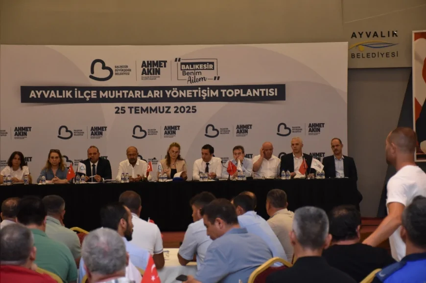 Balıkesir Büyükşehir Belediyesi, Ayvalık’ta muhtarlarla mahalle sorunlarını masaya yatırdı