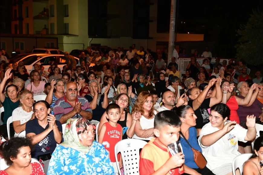 Çiğli’de yaz akşamları tiyatro ve müzikle canlanıyor: Etkinlikler mahalle mahalle sürüyor