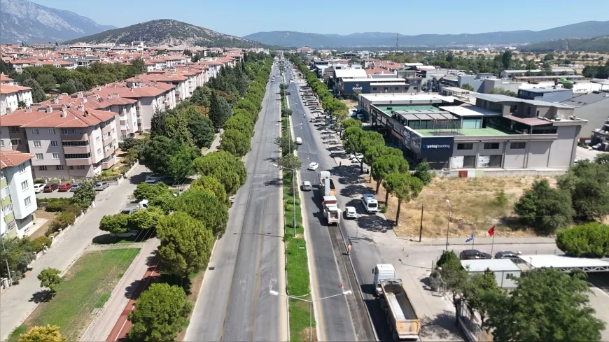 Muğla Büyükşehir Menteşe’de 17,5 Milyon Liralık Asfalt Yenileme Projesine Başladı