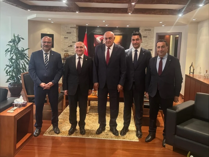 İYİ Parti Heyeti PANKOBİRLİK’te Üretim Maliyetleri ve Sulama Sorunlarını Görüştü