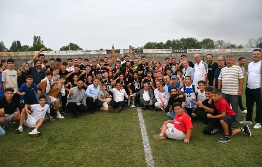 Yunusemre Belediyespor U17 Takımı Penaltılarla Türkiye Şampiyonluğunu Kazandı!